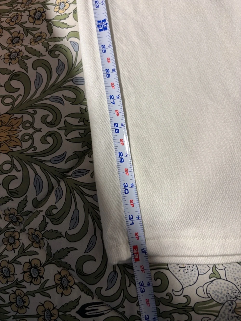 CAbi Ashbury White Wide Leg Jeans - Picture 13 of 13